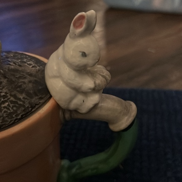 Vintage Lilian Venon Flower Pot Bunny Rabbits Teapot Virginia Beach Virginia - Picture 5 of 9